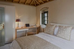 accommodation monemvasia - Moni Emvasis Luxury Suites